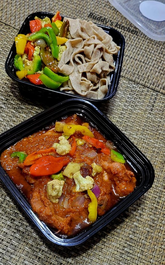 Fresh wheat pasta served with chicken stew and veggiesN8,500 Per person for a plate